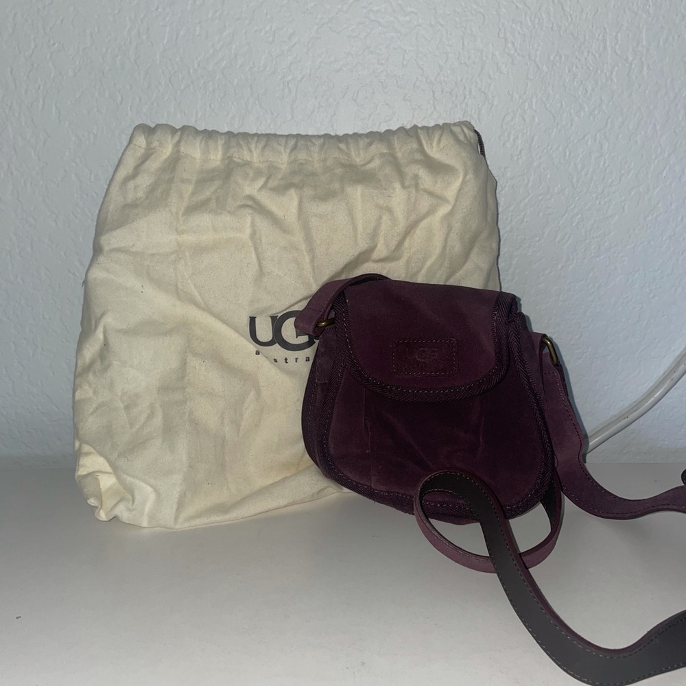 Ugg crossbody purse.